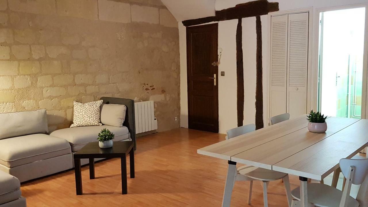 Appartement Quartier Historique Proche Des Halles Tours Esterno foto